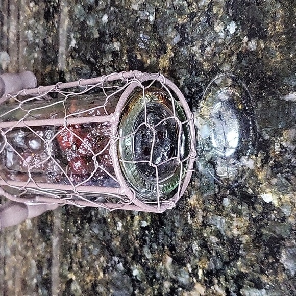 Cwi Gifts Glass Bottle in Basket with Dried Fruit / Popurri Cinnamon Scent - Picture 3 of 5